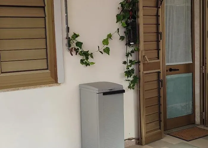 アパート Toma House