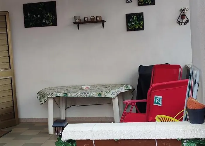 アパート Toma House