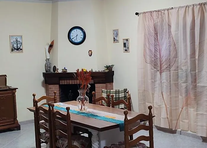 Toma House アパート