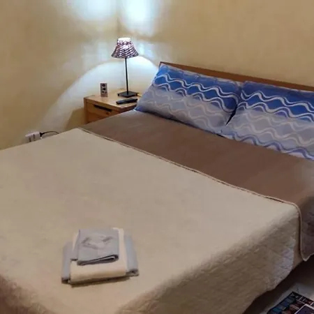 Apartment Toma House *