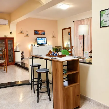 Toma House Appartamento *